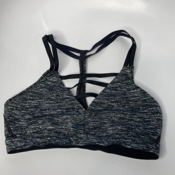 Victoria’s Secret Sport Strappy bra size small - Picture 1 of 6